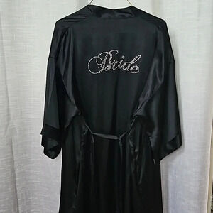 VS BRIDE ROBE